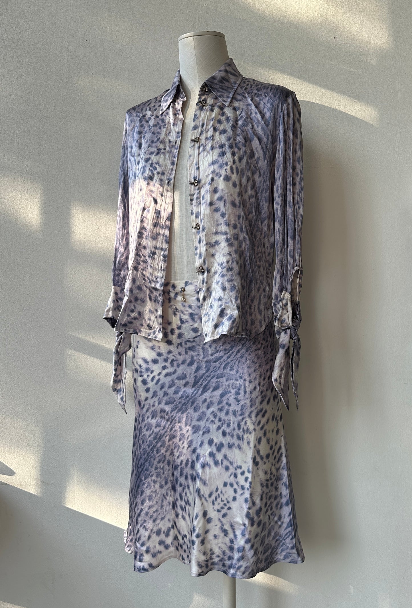 Roberto Cavalli S/S 2000 Silk Leopard Print Set Purple in size S/M