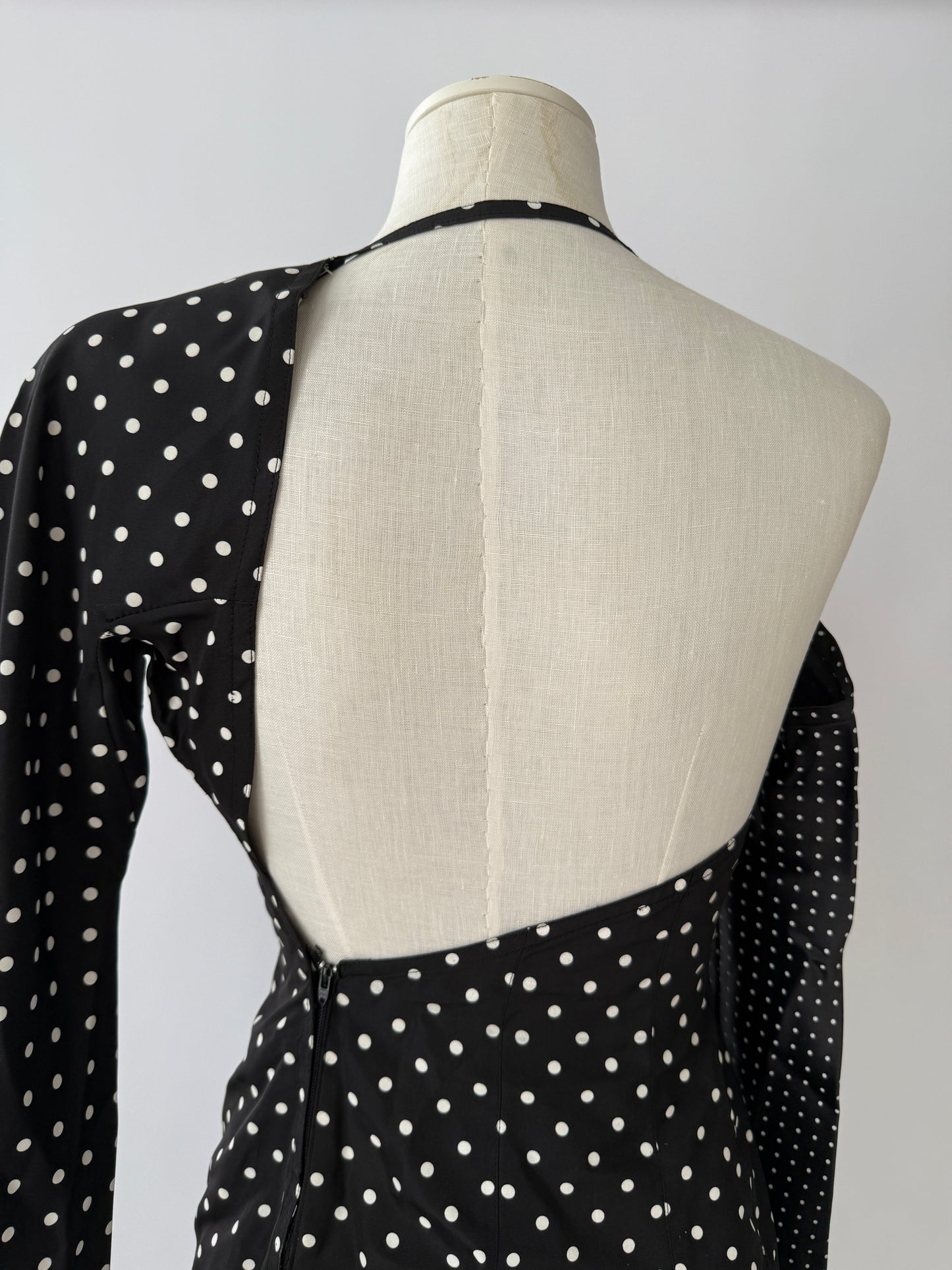 Versace S/S 1987 Runway Polkadot One Shoulder Silk Dress in size S.