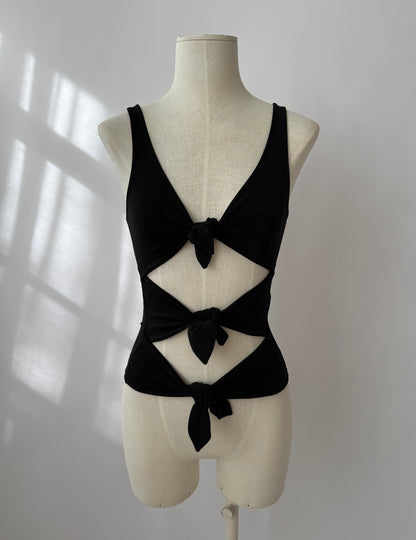 Valentino 2002 Vintage Knot Tie Cutout Top (S/M)