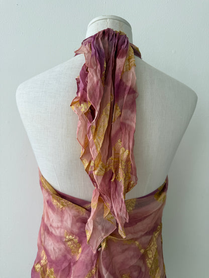 Zoomed in back view of the Emanuel Ungaro pink and gold silk Top on a mannequin showcasing the halter neck