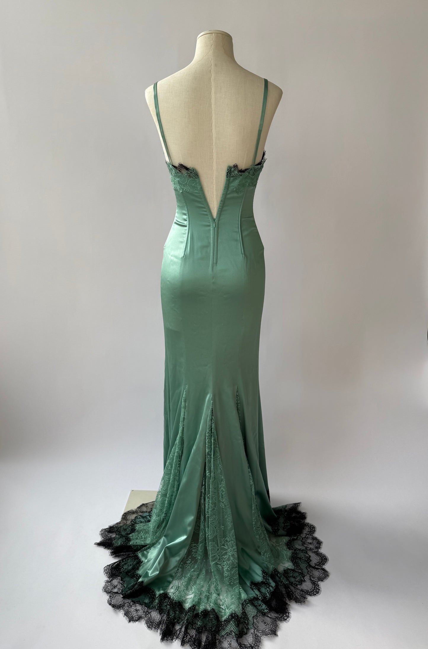 Dolce & Gabbana 2004 Vintage Lace and Silk Gown (XS-S)