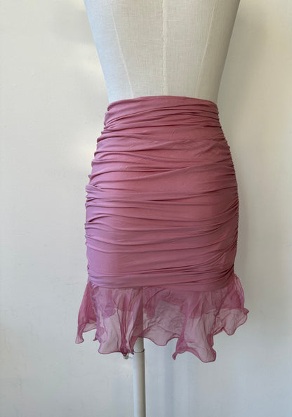 Early 2000's Emanuel Ungaro pink silk skirt with ruching in size XXS/XS designed by Giambattista Valli