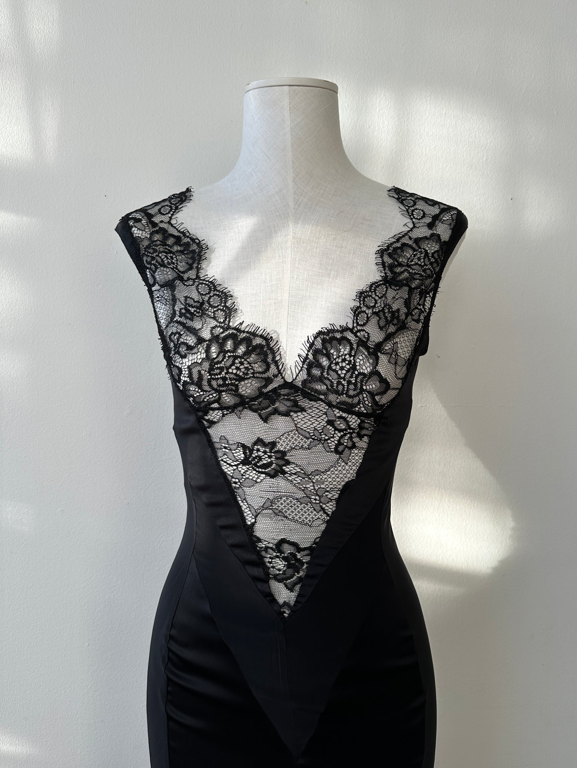 Dolce & Gabbana 90's Black Lace and Silk Décolleté Dress in size XS/S.