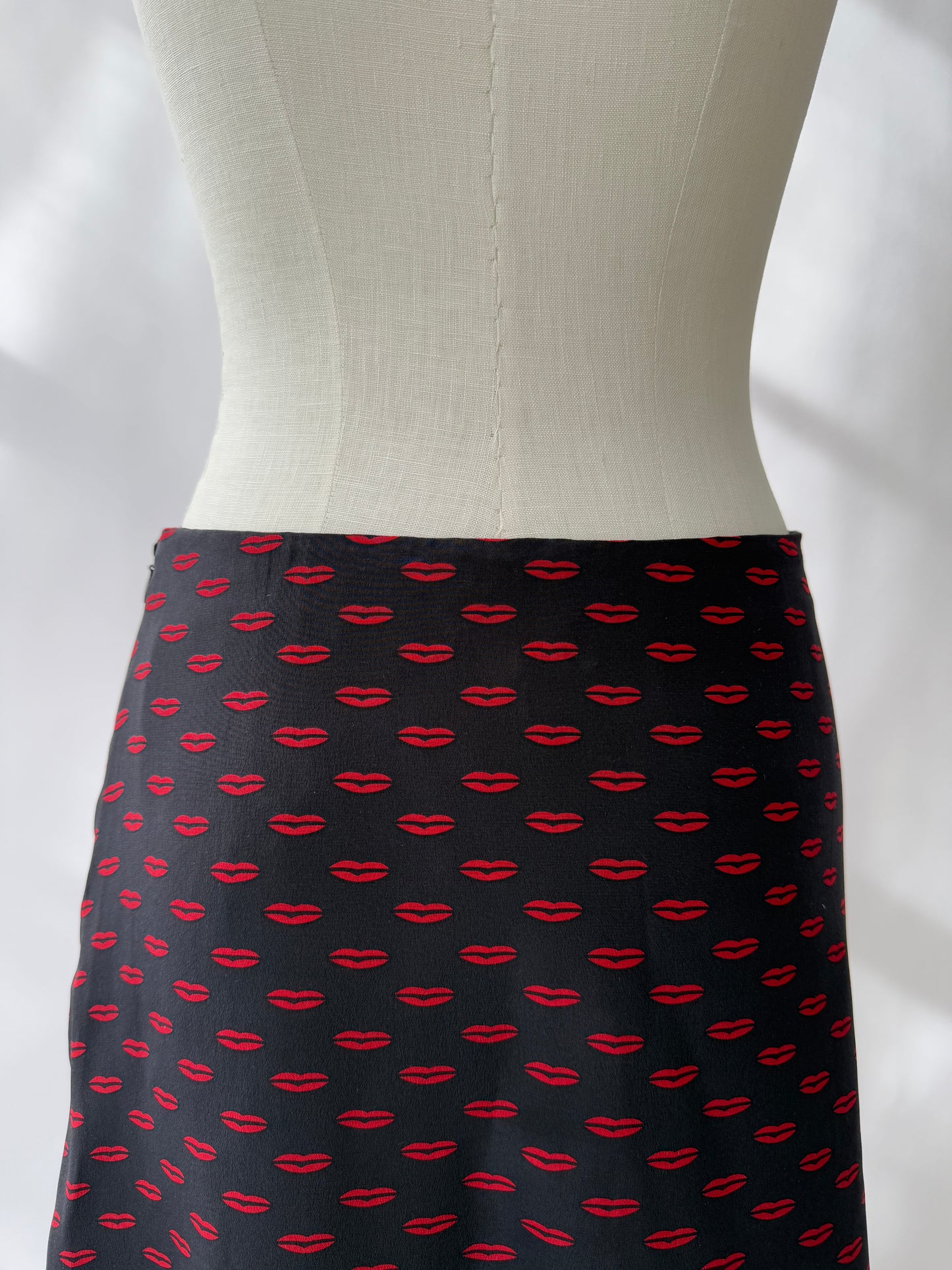 Prada 2012 Cruise Kiss Lips Print Silk Skirt (S/M)